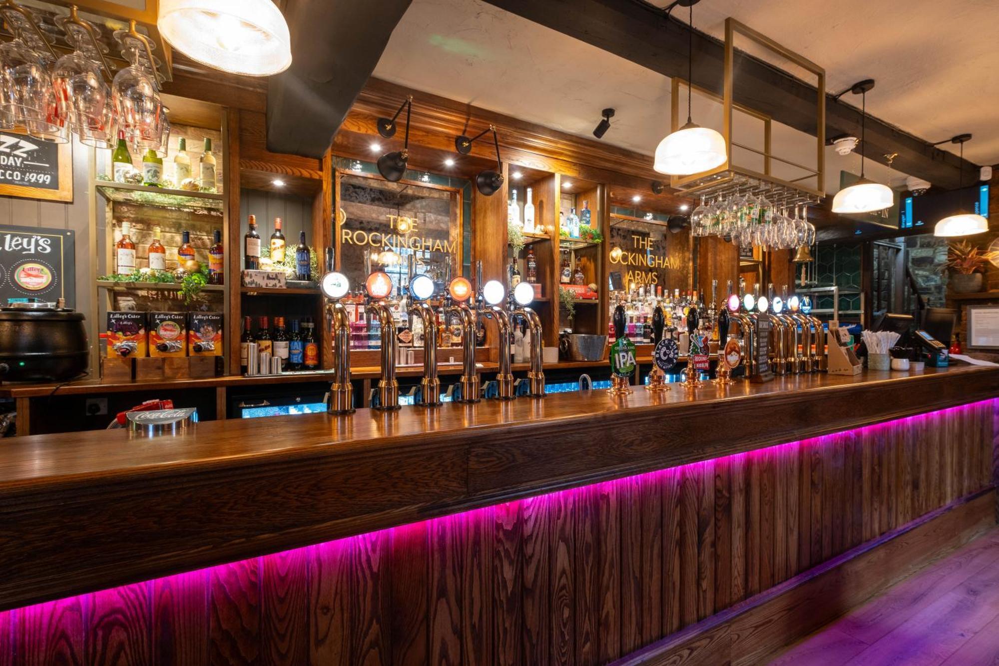 Rockingham Arms By Greene King Inns Wentworth  Exterior photo
